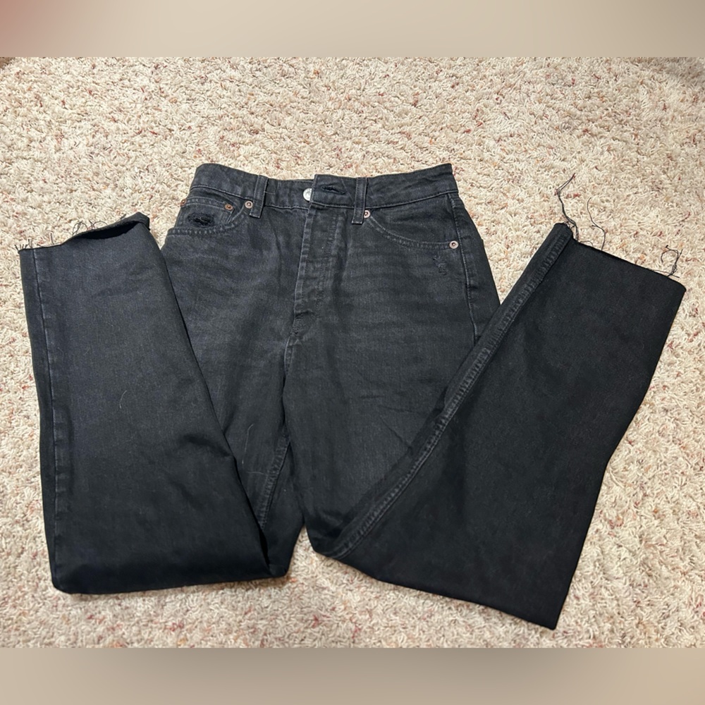 Women's Zara Black Jeans raw hem size 2